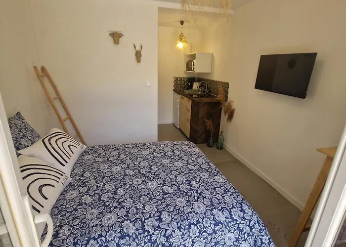 Bed & Breakfast Independante Avec Sdb, Cuisine Et Terrasse