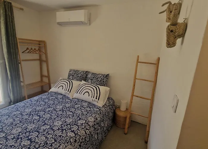 Bed & Breakfast Independante Avec Sdb, Cuisine Et Terrasse 3*